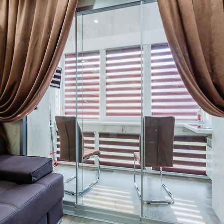 Luxury Apartment With Pool And Hammam Kyiv Exterior photo